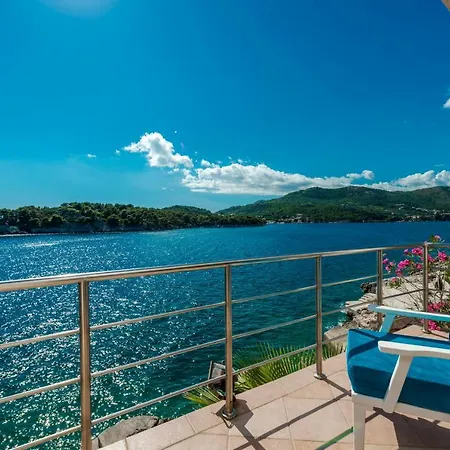 K Dubrovnik - Five Bedroom With Private Sea Access 扎通