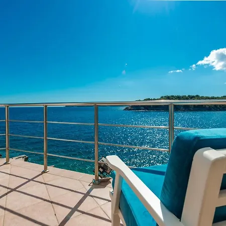 Вилла K Dubrovnik - Five Bedroom With Private Sea Access *