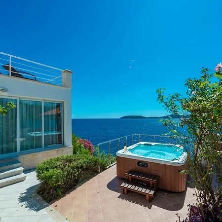 K Dubrovnik - Five Bedroom With Private Sea Access Вилла Затон