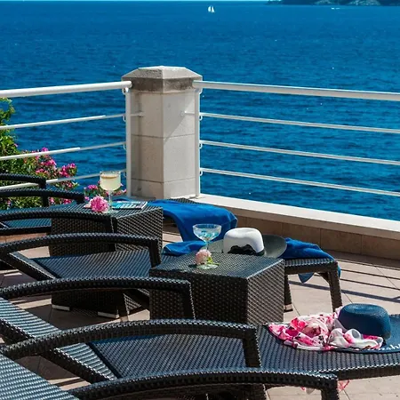 K Dubrovnik - Five Bedroom With Private Sea Access Затон