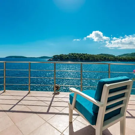 K Dubrovnik - Five Bedroom With Private Sea Access Вилла