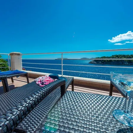 Вилла K Dubrovnik - Five Bedroom With Private Sea Access *