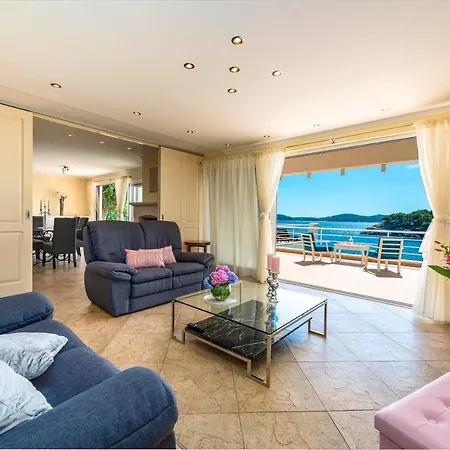 K Dubrovnik - Five Bedroom With Private Sea Access Вилла *