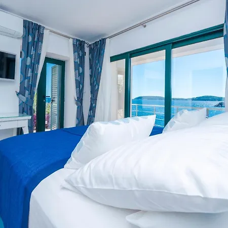 K Dubrovnik - Five Bedroom With Private Sea Access Затон