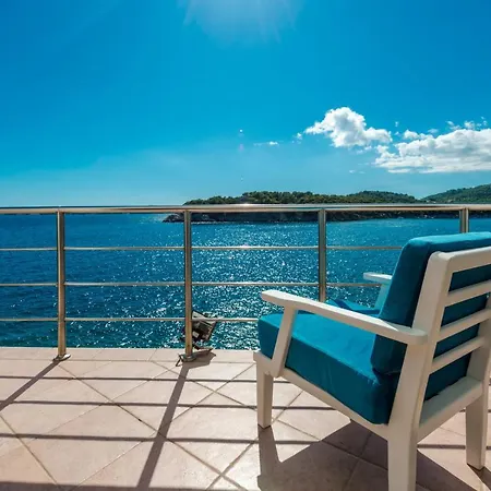 K Dubrovnik - Five Bedroom With Private Sea Access Вилла